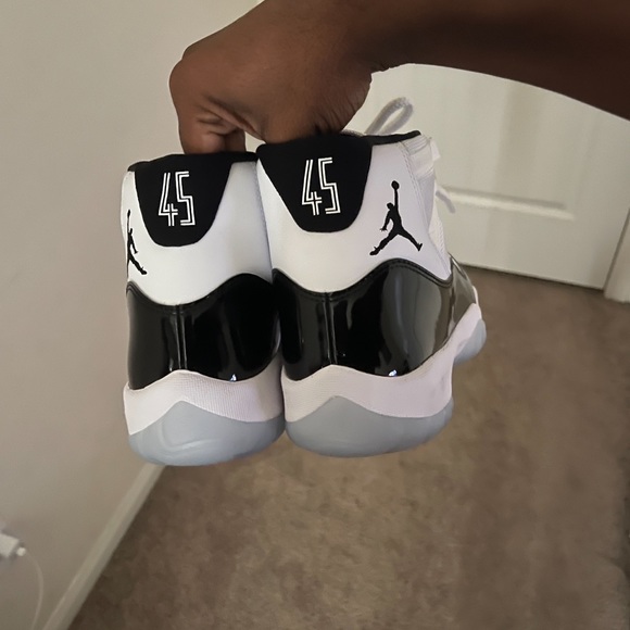 Jordan 11 concords main image 4